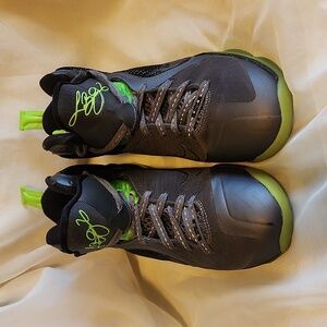 Nike LeBron Dunkman Dark Grey Black Volt - Size 7.5